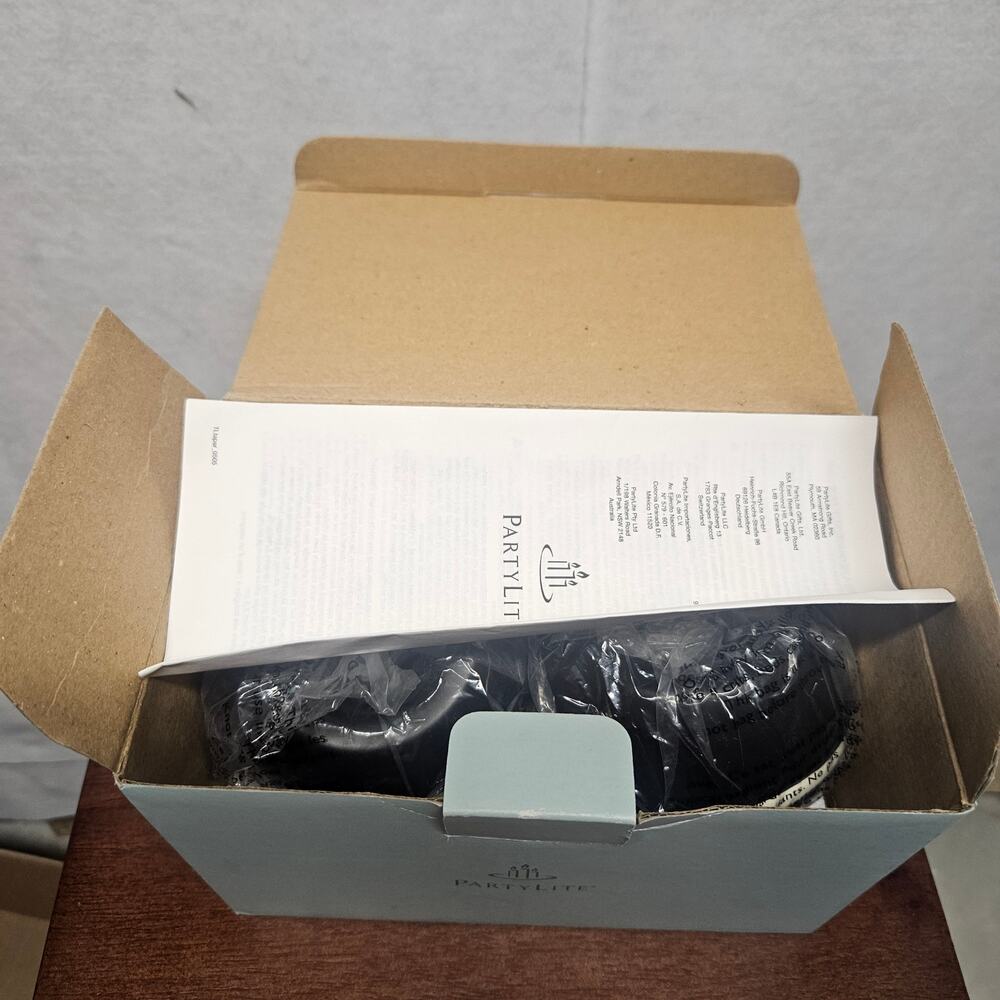 Vintage PartyLite African Inspiration Candle Holder Pair 2 Black Cream - Picture 7 of 8